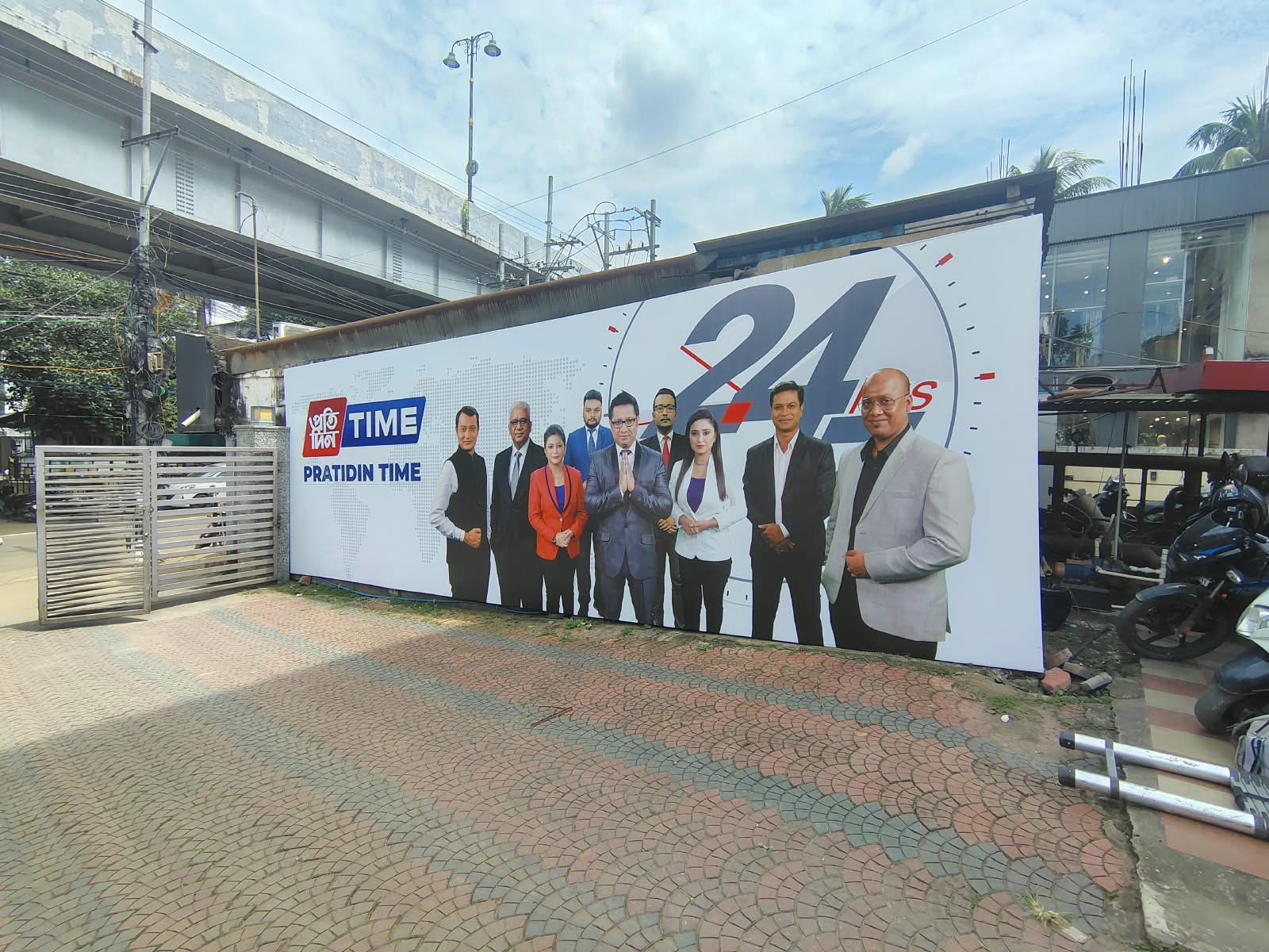 Hoardings & Unipole campaign 21